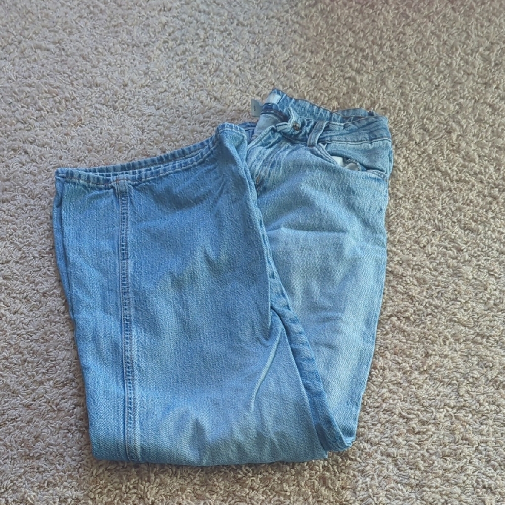 Classic Light Blue Women’s Jeans